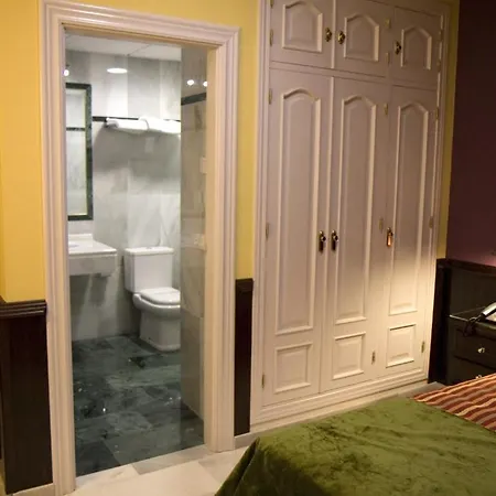 Acacias Hotel