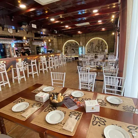 Hotel Las Acacias